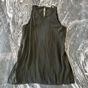 Athleta Womens 100% Silk Sleeveless Side Slit CYA Tunic Tank Black Sz Medium M